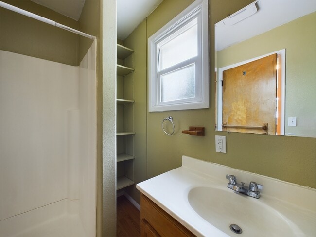 Photo - Bellevue Heights