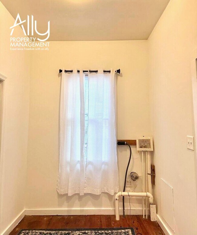 Photo - 100 Carlton Rd