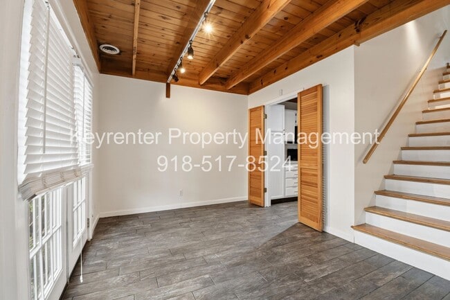 Photo - 2 Bed 2.5 Bath Right off Cherry Street!!