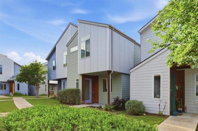 Building Photo - 801 N Bluff Dr Unit 59