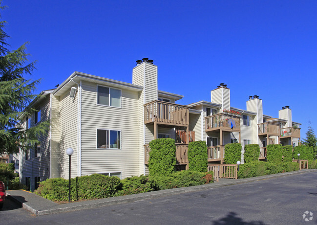 Building Photo - AMBER GLEN APARTMENTS