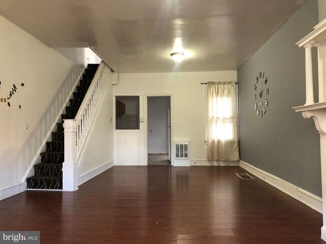 Photo - 3122 E St