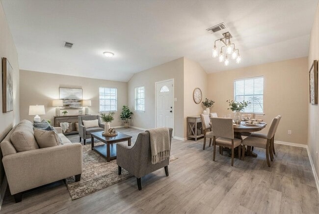 Photo - 7115 Nickaburr Creek Dr