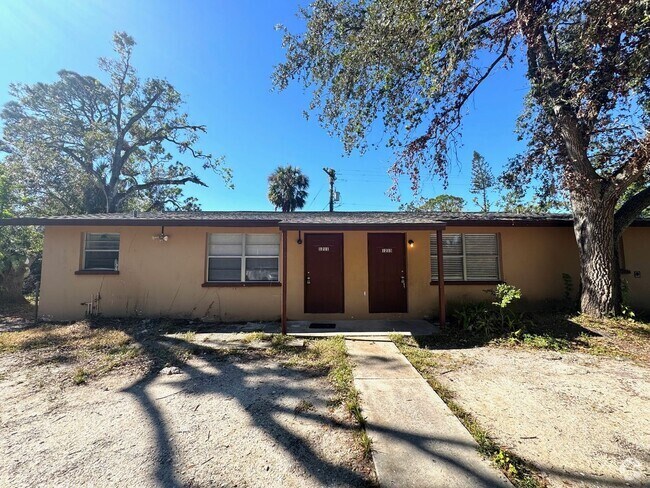 Building Photo - 1211-1213 59th Ave E Rental