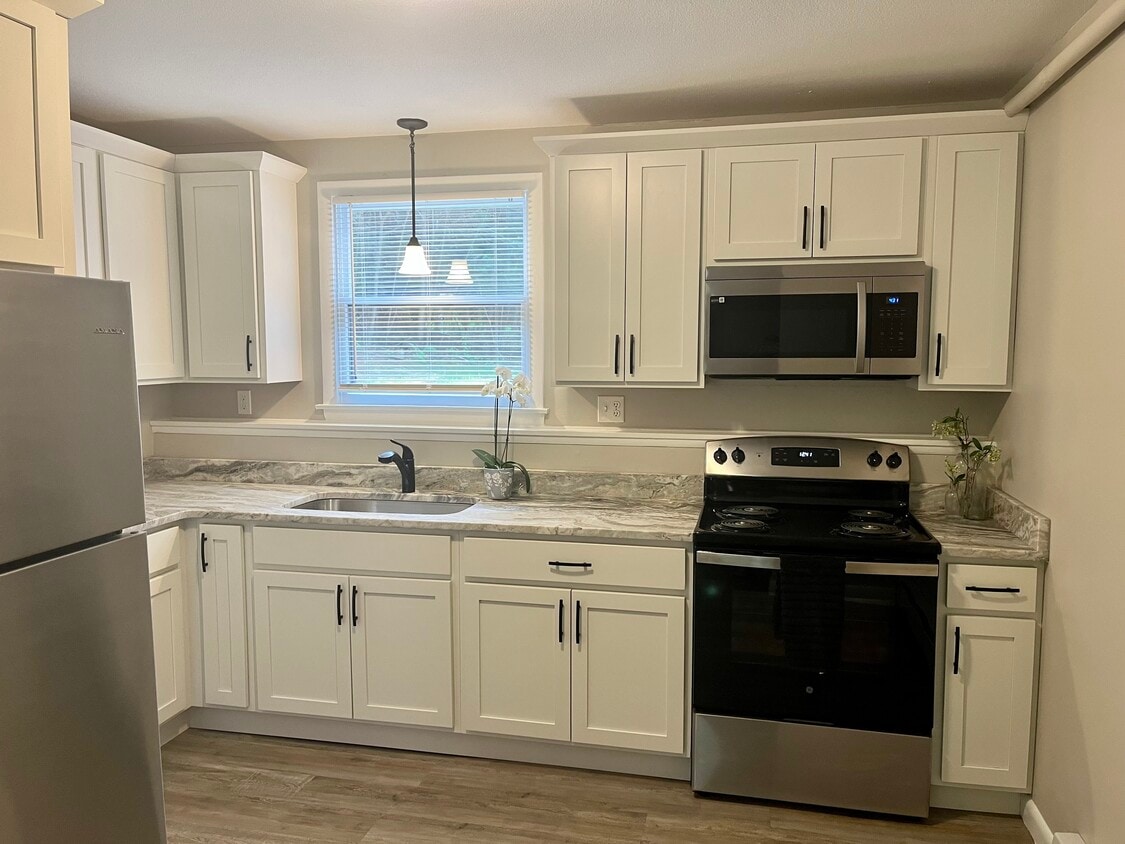 Photo - 62 Cisar Rd (Willington, CT)