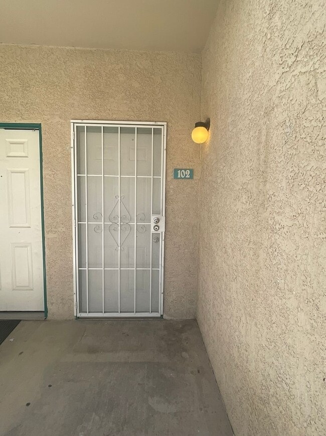 Photo - Captivating and Impeccable 3 Bedroom, 2 Bathroom in gated community
