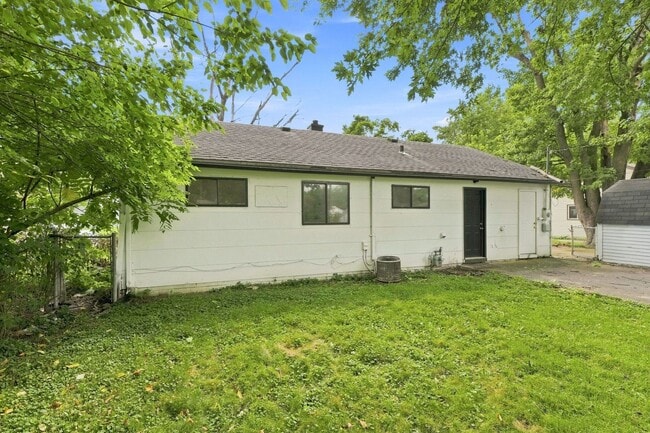 Photo - 528 Courtney Dr