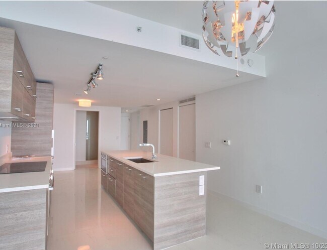 Photo - 650 NE 32nd St Unit 1603