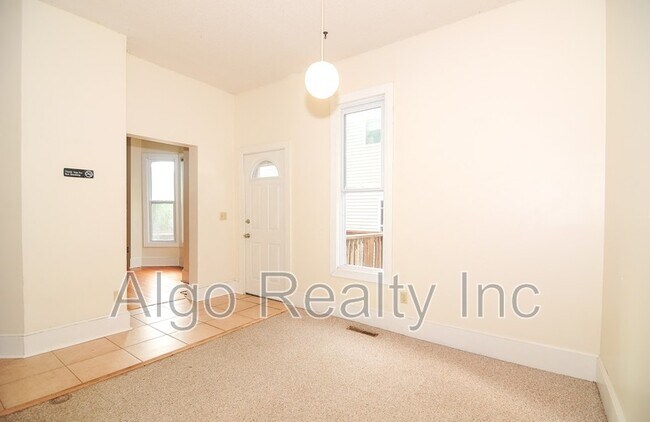 Photo - 1015 13th Ave SE