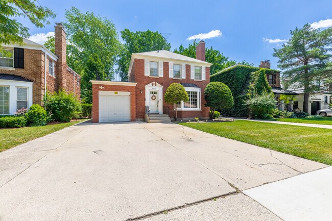 Photo - 6033 N Leader Ave