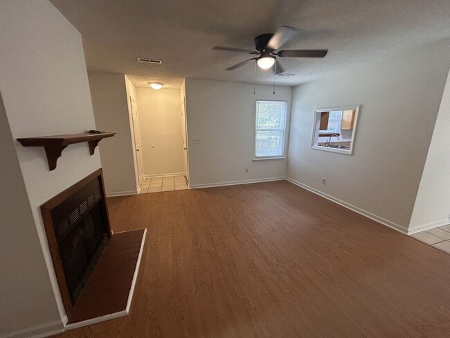 Photo - Affordable 2BR Duplex in Ladson!