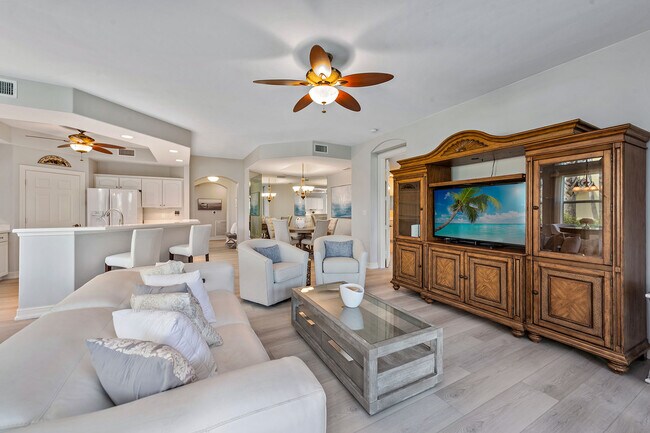 Photo - 1263 Rialto Way