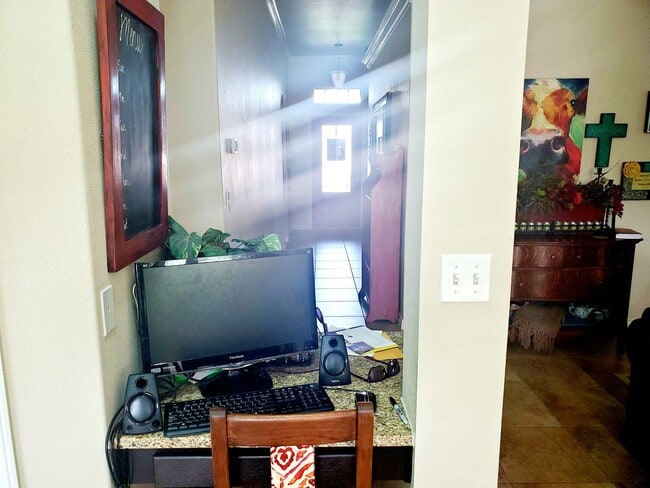 Office Nook - 7218 Lands End Dr Casa