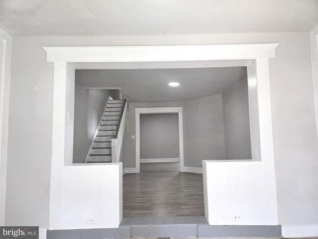 Photo - 5852 Pentridge St