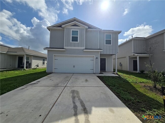 Photo - 761 Greenway Trl