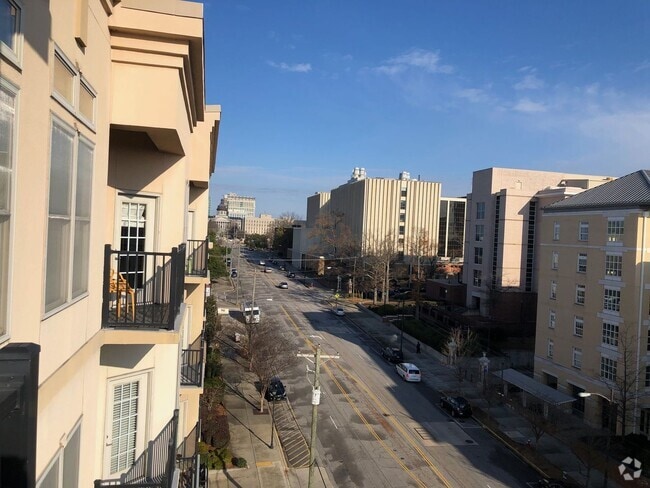 Building Photo - Adesso - High-Rise Unit Adesso 601 Main Rental