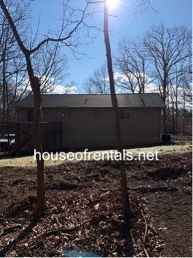 Photo - 555 E No Name Rd