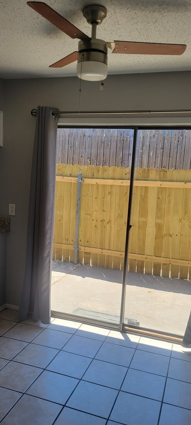 Photo - 3003 Parker Ln Unidad 3003-C