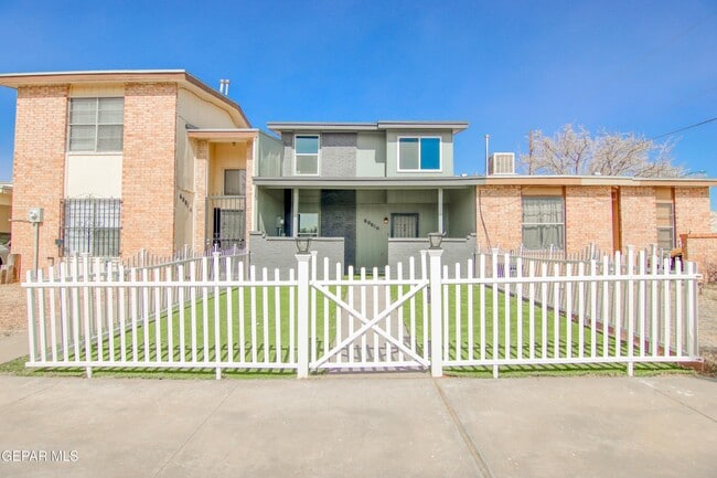 Photo - 6001 Morning Glory Cir Townhome