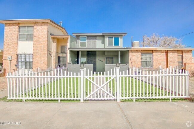 Building Photo - 6001 Morning Glory Cir Rental