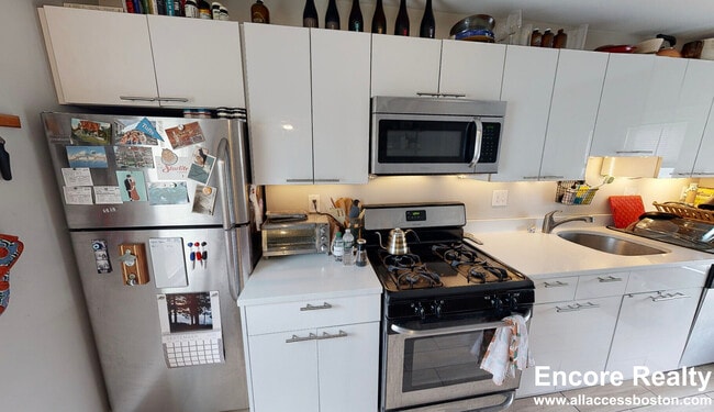 Photo - 13 Pleasant Pl Unit 2