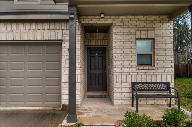 Photo - 707 Long Cedar Dr