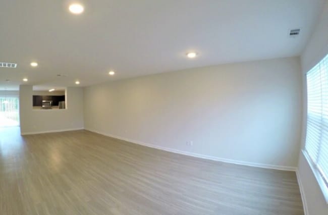 Photo - 31 SAW Unit 31 SAW