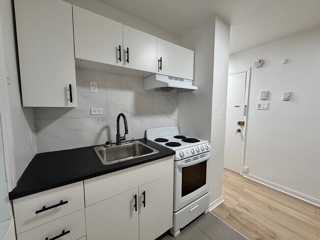 Photo - 2405 Belanger - 1 bedroom