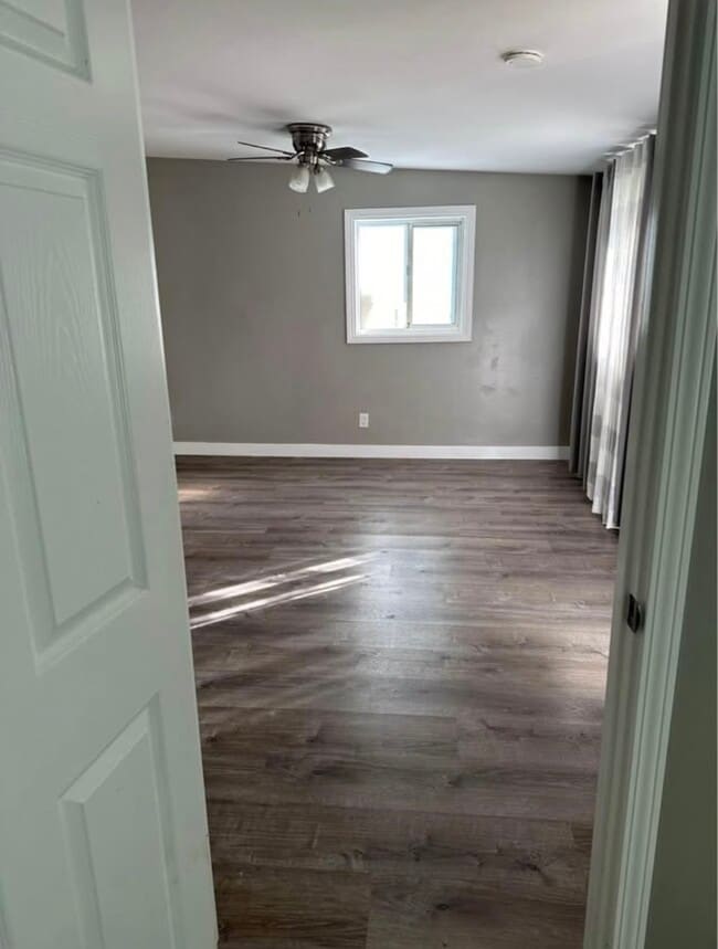 Photo - 842 Katherine Rd