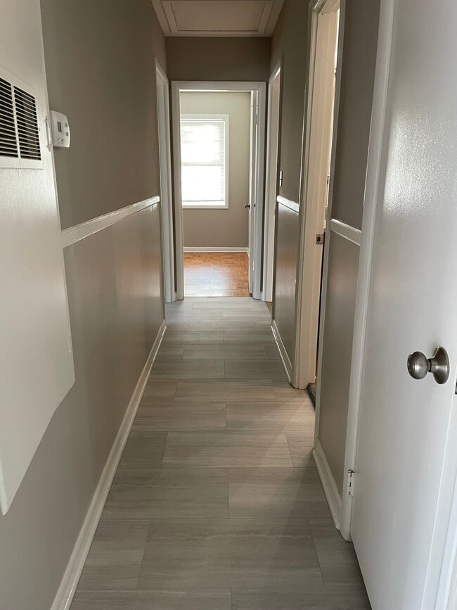 Salón central - 3416 Grassfort Dr SW