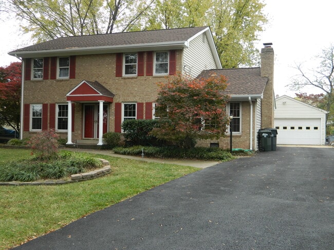 Plenty of off street parking. - 46675 Winchester Dr