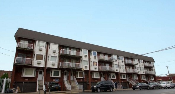 Photo - 702-752 E 103rd St