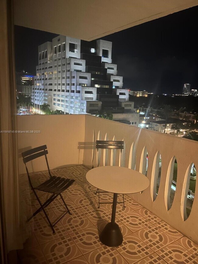 Photo - 625 Biltmore Way Unit 805