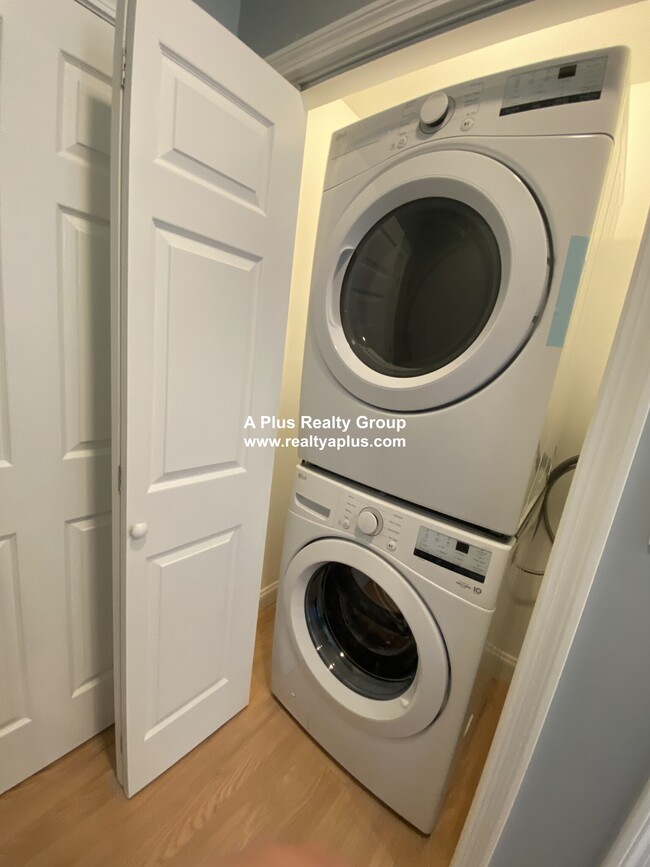 Photo - 41 Cornwall St Condo Unit 1
