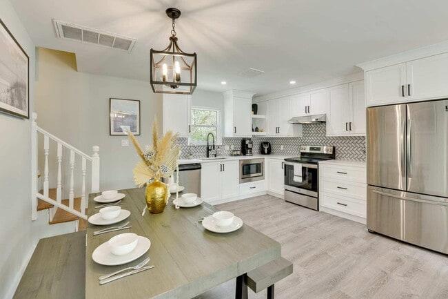 Photo - 57 N Spooky Ln