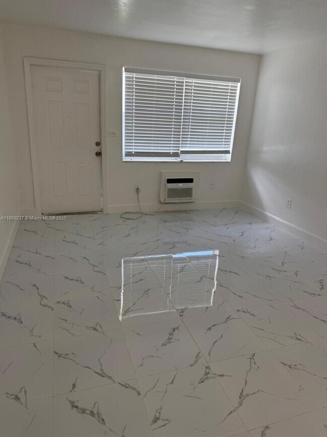 Photo - 15990 NE 19th Ct Apartamento Unidad 3