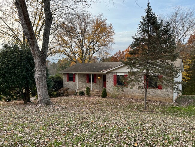 Photo - 1420 Buxton Dr House
