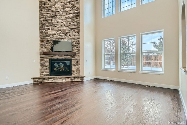 Photo - 10555 Albion St