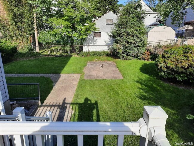 Building Photo - 12 Horatio St Unit 1