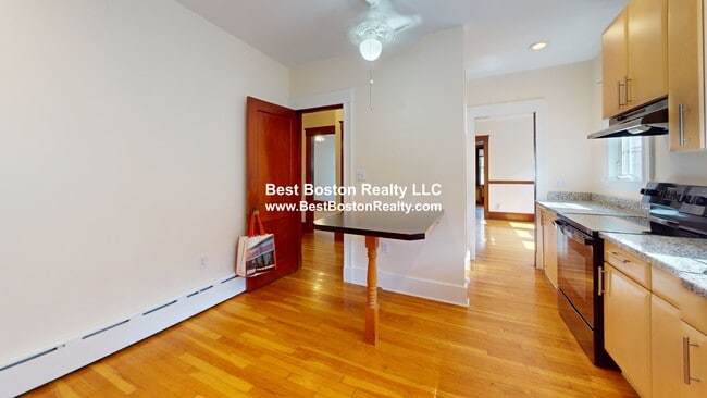 Photo - 65 Auburn St Unit 1