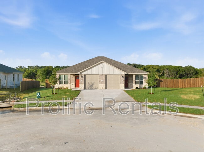 Photo - 509 Adley Ave