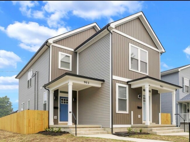 Building Photo - 903 Miller Ave