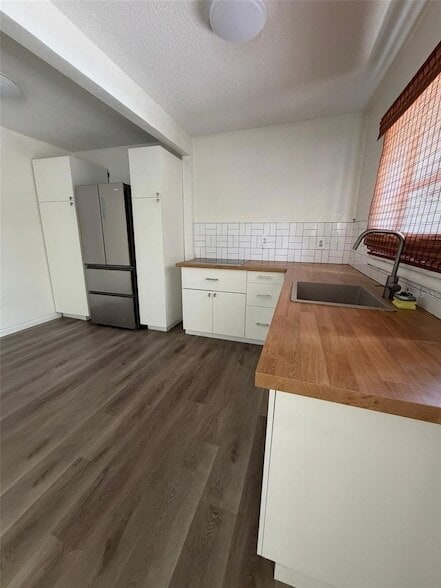 Photo - 209 W Emily St