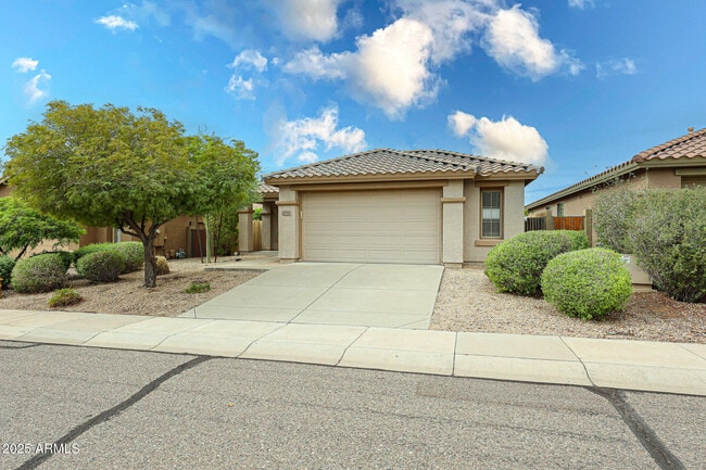 Building Photo - 42914 N Challenger Trail Rental