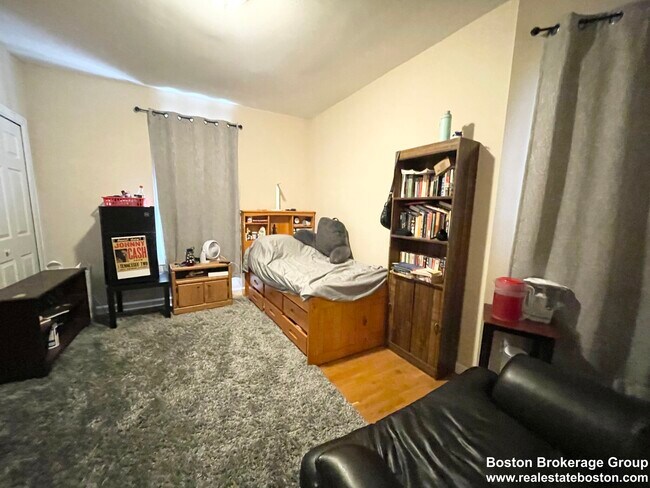 Photo - 25 Sudan St Unit 3