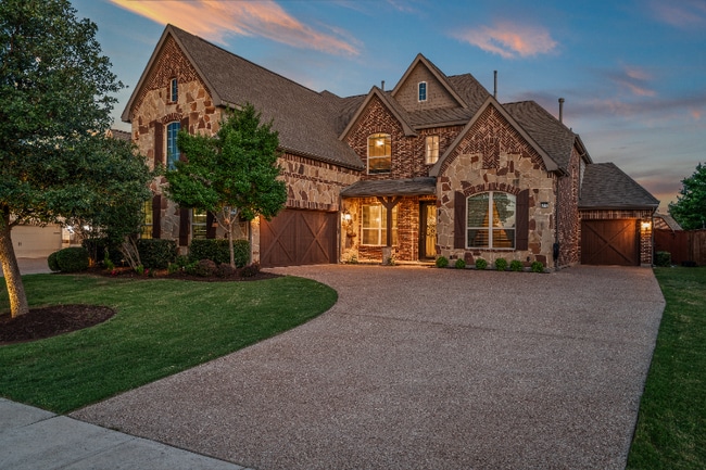 Photo - 2812 Waverley Dr