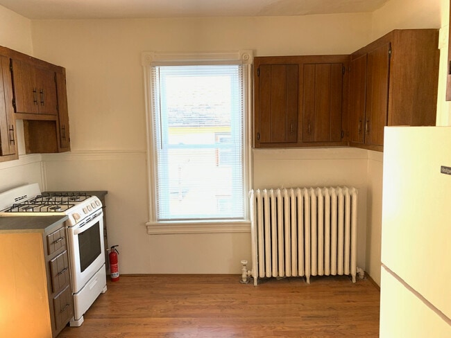 Photo - 30 S Clinton Ave Unit Apt 4