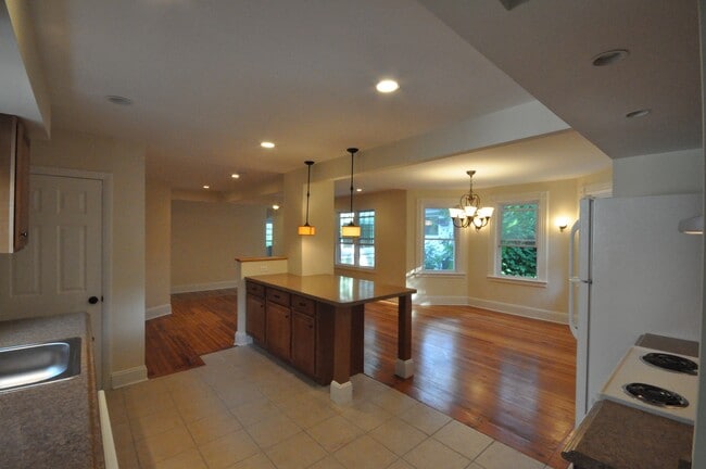 Photo - 32 Weaver St Unit 1