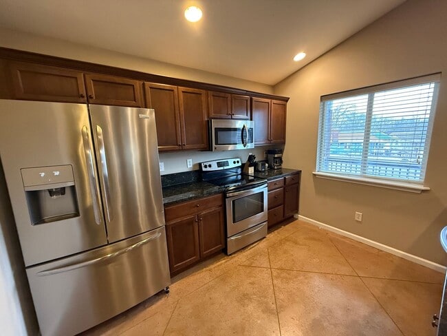 Photo - Nowells Subdivision Town Homes - Fully Furnished and Utilities Included Unit #201