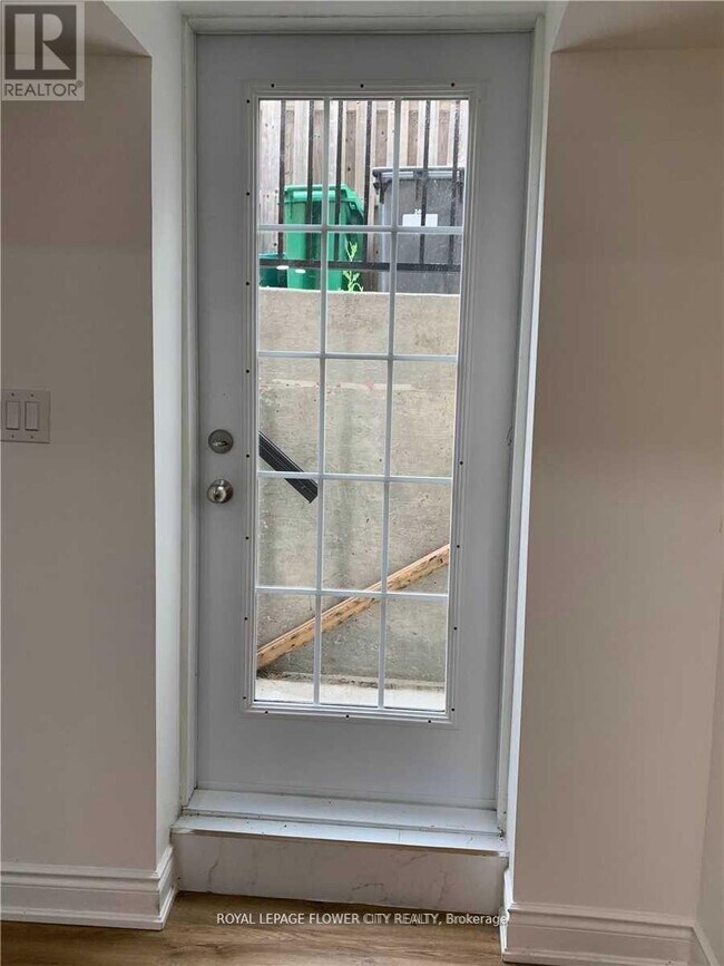 Photo - 7227 Para Pl